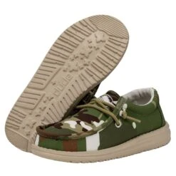 Wally Youth Camouflage - Multi Camo 10 Wally Youth Camouflage - Multi Camo -Heydude Shoes 40042 9CQ WALLYYOUTHCAMOUFLAGE MULTICAMO PAIRBOTTOM