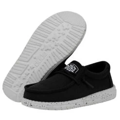 Wally Youth Slub Canvas - Black -Heydude Shoes 40044 001 WALLYYOUTHSLUBCANVAS BLACK PAIRBOTTOM