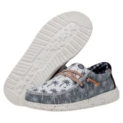 Wally Youth Tropical - Blue 10 Wally Youth Tropical - Blue -Heydude Shoes 40475 425 WALLYYOUTHTROPICAL BLUE PAIRBOTTOM