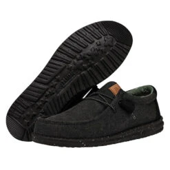 Wally Washed Canvas - Black/Black 10 Wally Washed Canvas - Black/Black -Heydude Shoes FW23 M 40296 060 WALLY WASHED CANVAS BLACK BLACK LEFT PAIROUTSOLE